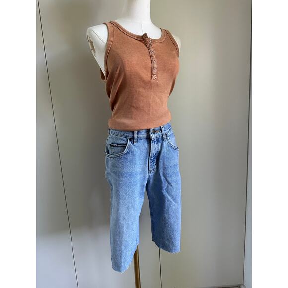 Vintage Lee Cutoff jean Denim Shorts Size Waist  Light Wash USA made - Picture 1 of 10